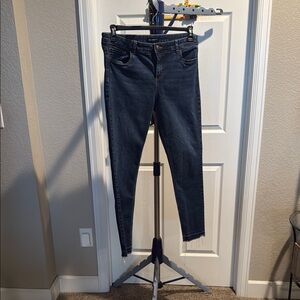 Prosperity Skinny Blue Jeans for Casual Wear. Size 32/12